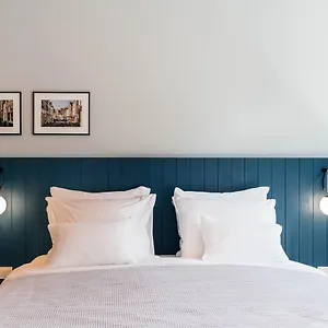 https://cozy-pillow.utrechthotels.net
